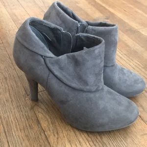 Beautiful k9 booties!